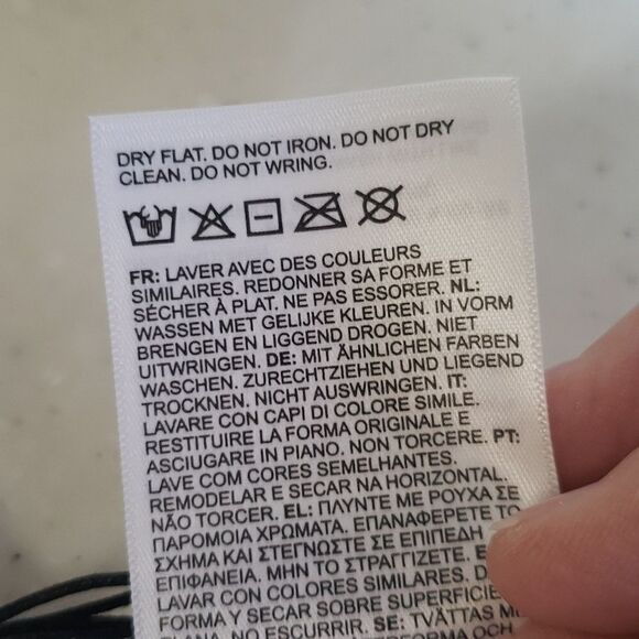 NWT Timberland Acrylic Scarf 62" x 10" - Picture 7 of 9